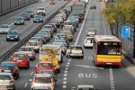 Nowe buspasy na moście Poniatowskiego i Wale Miedzeszyńskim