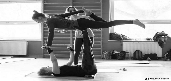 Gimnastyka, joga i tajski masaż czyli Acroyoga dla każdego