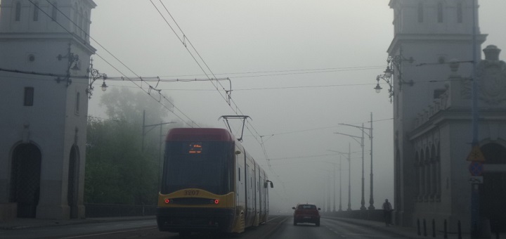 To nie jest mgła nad Warszawą